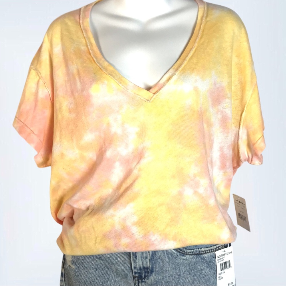NWT We the Free All Mine Berry Tie Dye V-Neck Tee - Picture 3 of 7